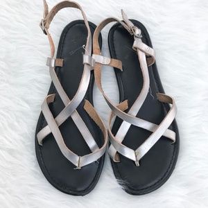 LA HEARTS sandals